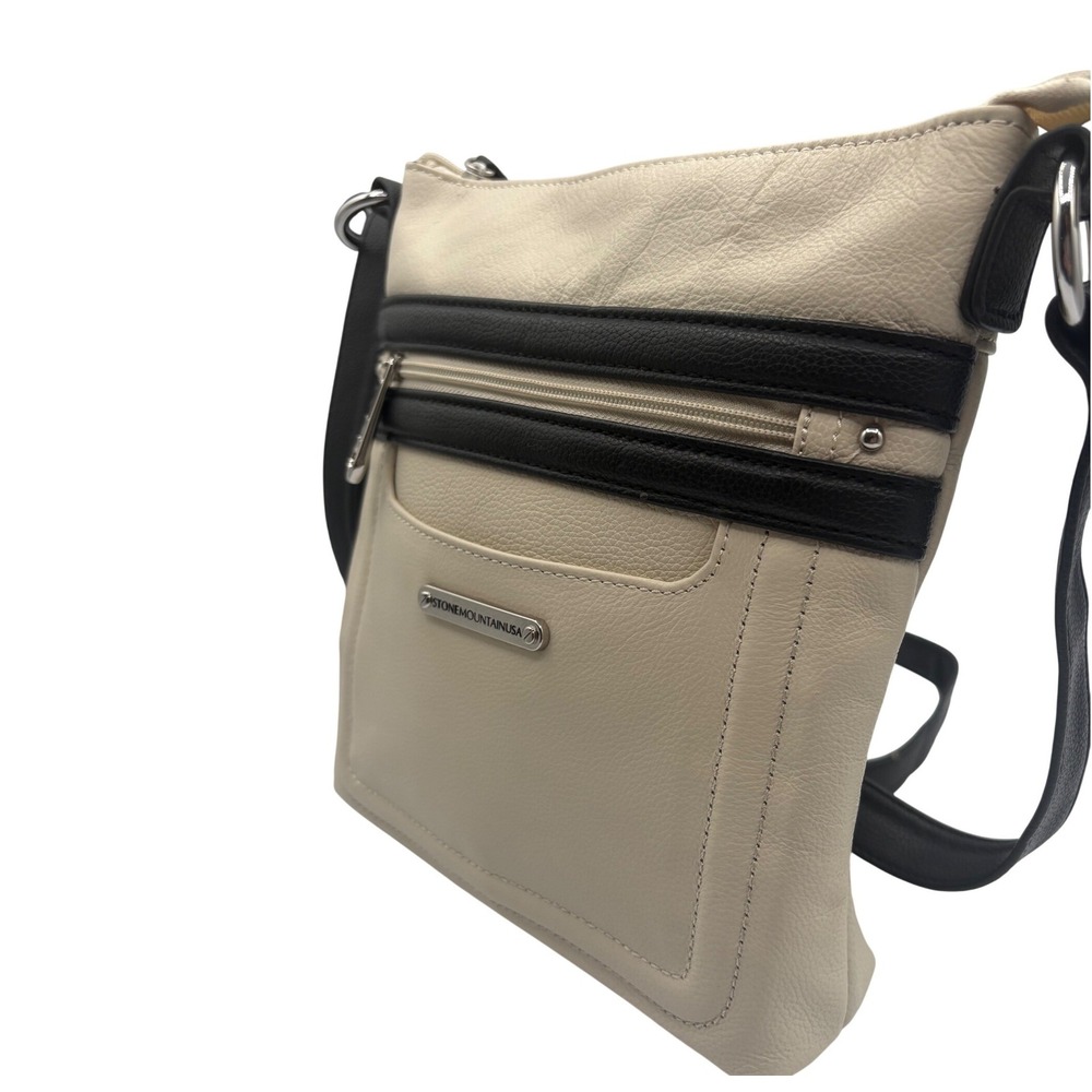 Stone Mountain Crossbody Bag Womens Small Cream Black Excellent Pebbled Leather - Picture 3 of 7